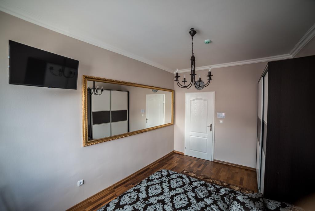 Suites Donna Bihac Exterior photo